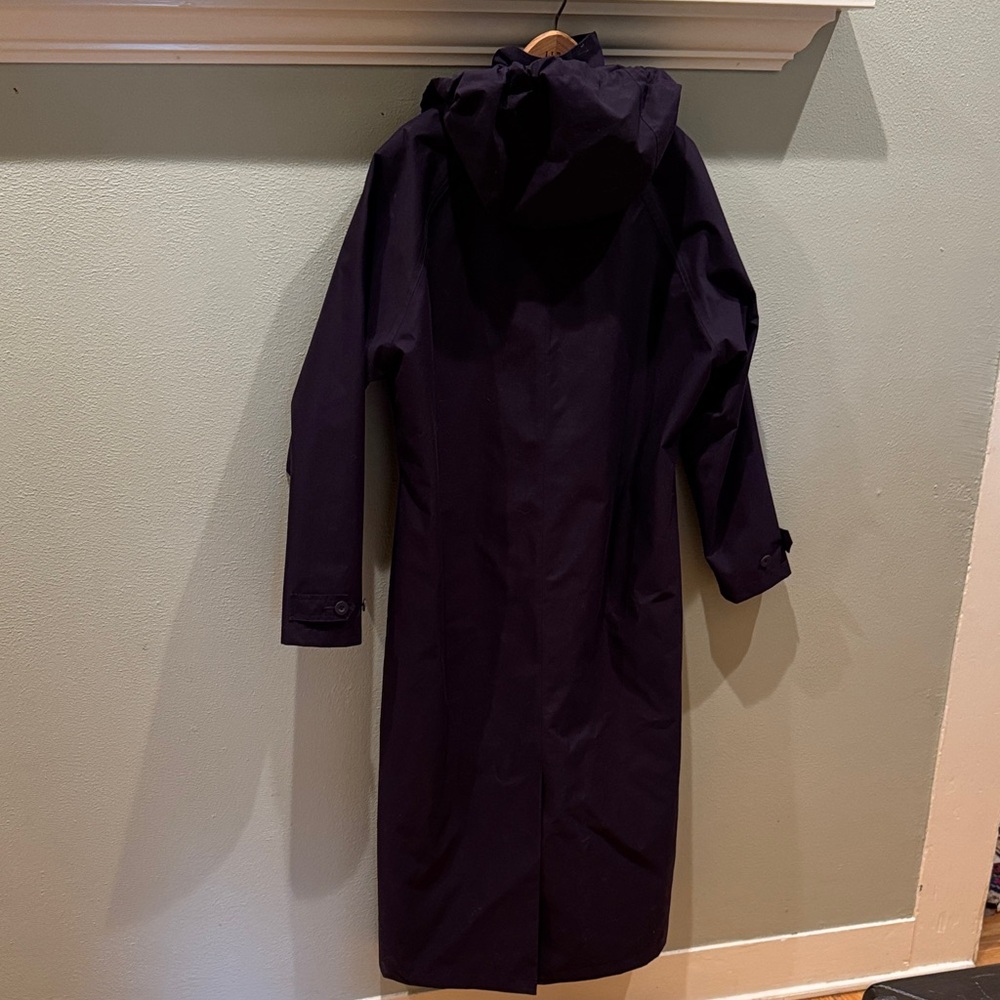 Travel Smith Women's Waterproof Long Purple Raincoat with Detachable Hood - Picture 14 of 16